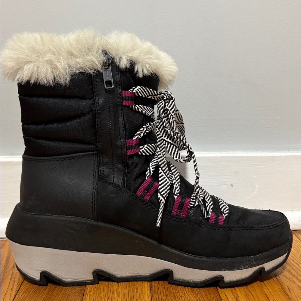 Spyder Faux Fur Lace Up Winter Boots Size 7 Black Snow Boots